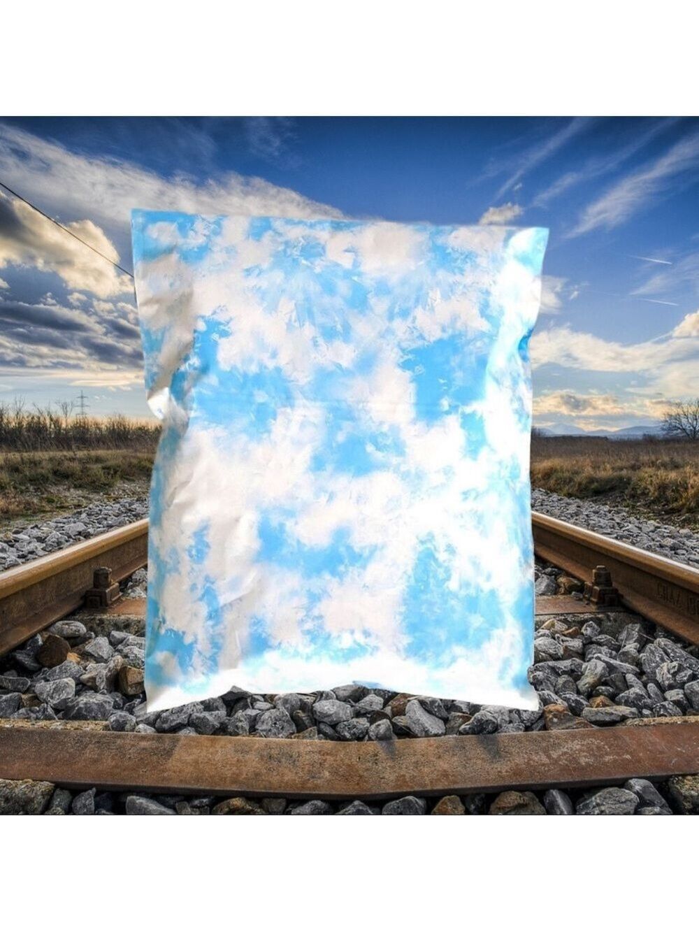 25 14X17 Poly Mailers Cloud Tye Dye ,Shipping Envelopes PRICE IS FIRM - Picture 12 of 12
